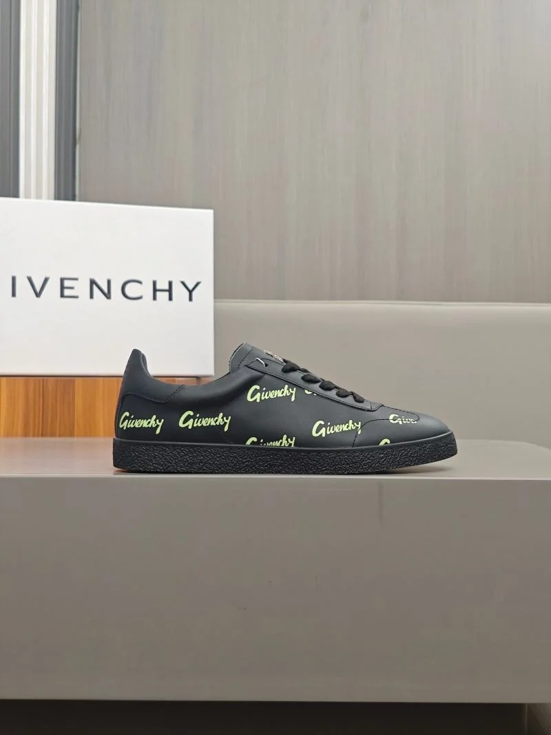 Givenchy Shoes Minimalist 14066