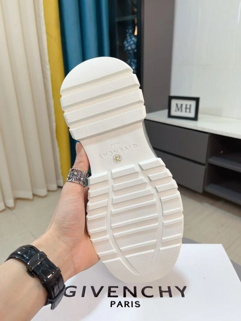 Givenchy Shoes Trendsetting 14050