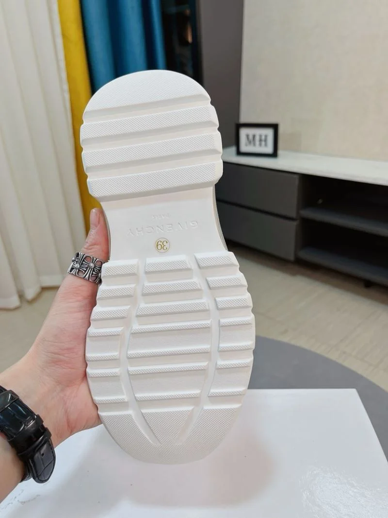 FlexibleFit Givenchy Shoes 14037