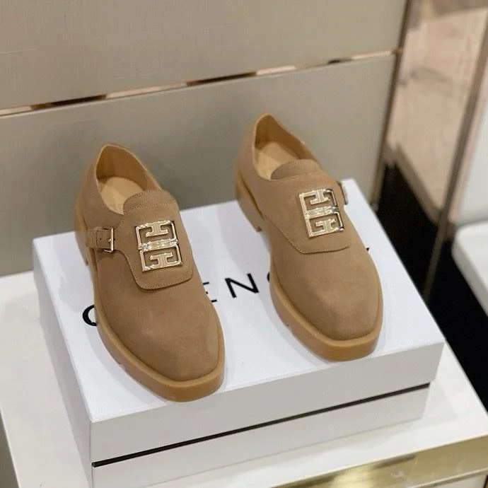 Elegant Givenchy Shoes 14024