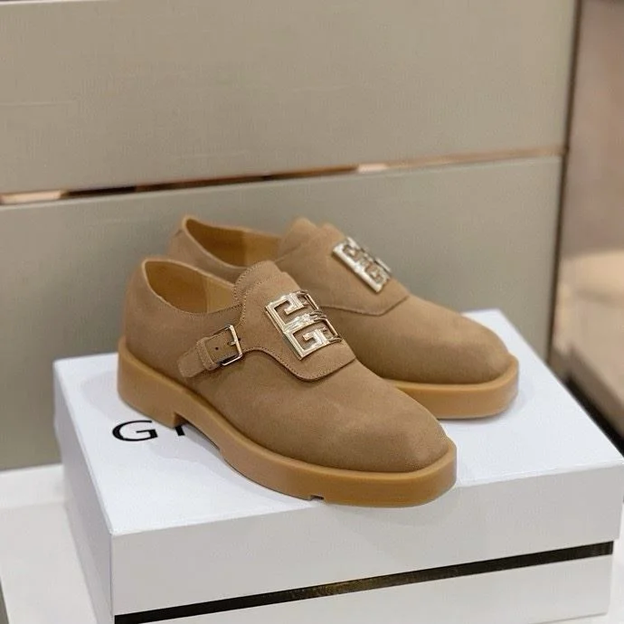 Elegant Givenchy Shoes 14024