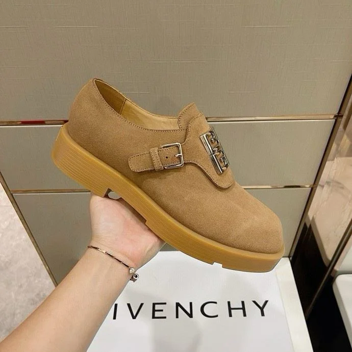 Elegant Givenchy Shoes 14024
