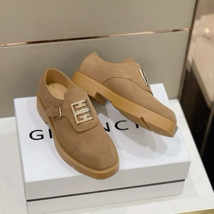 Elegant Givenchy Shoes 14024