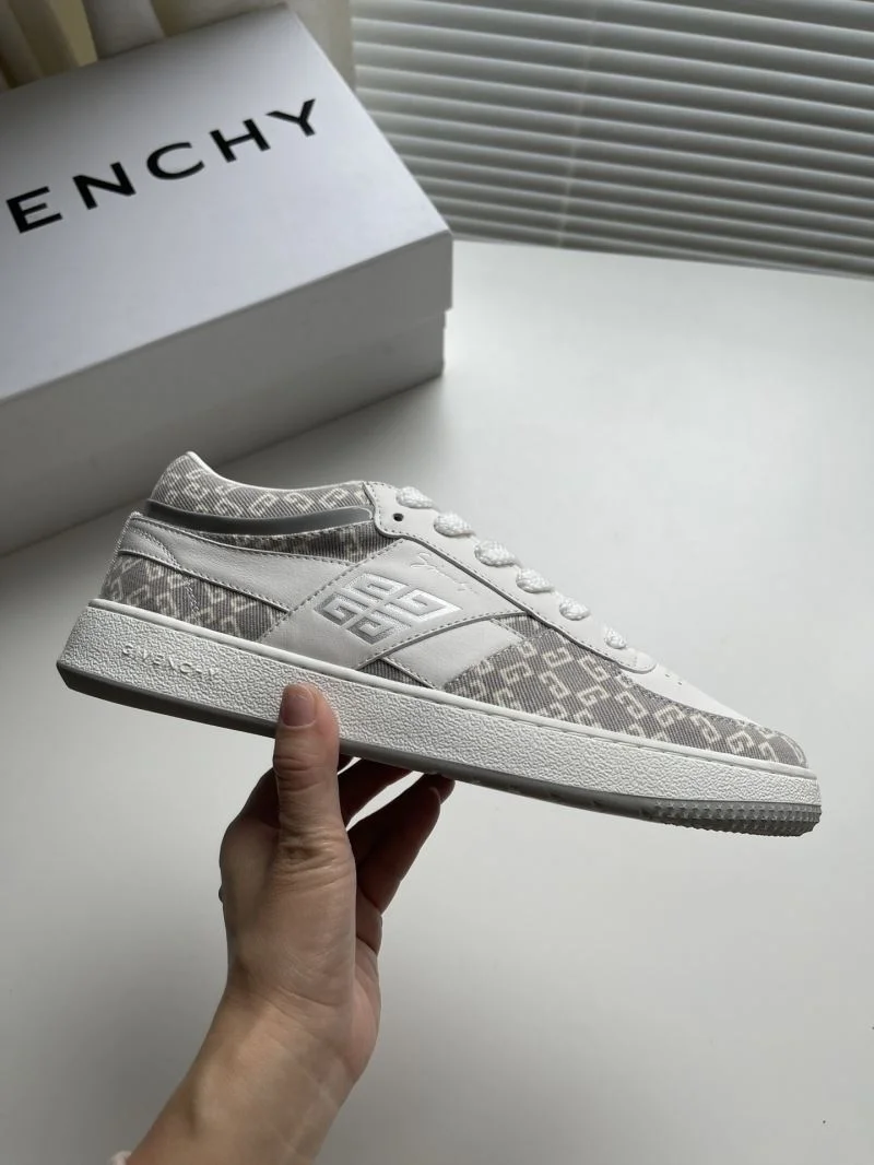 EyeCatching Givenchy Shoes 14019