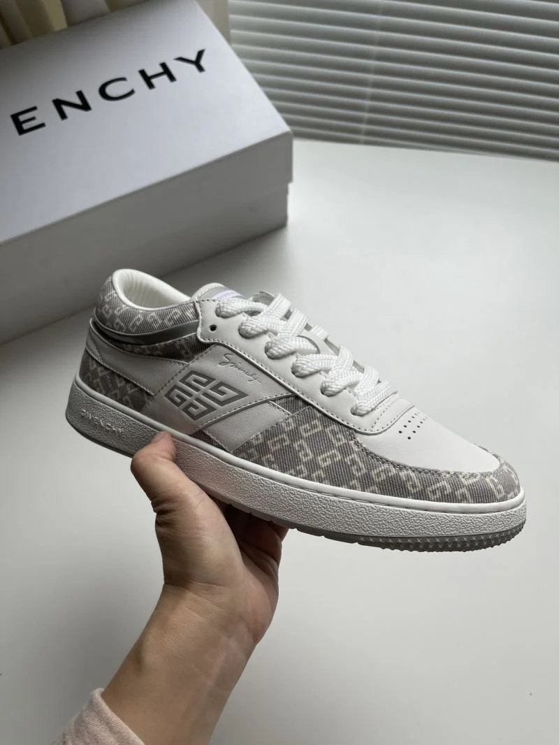 EyeCatching Givenchy Shoes 14019