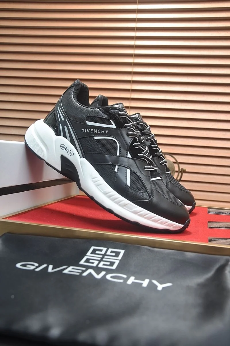Refined Givenchy Shoes 14004