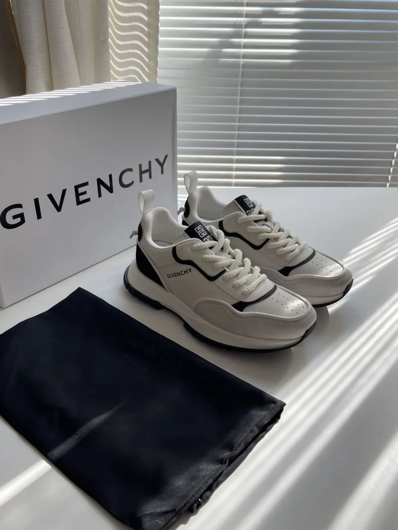 WaterResistant Givenchy Shoes 13984