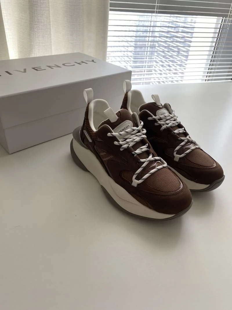 Sporty Givenchy Shoes 13982