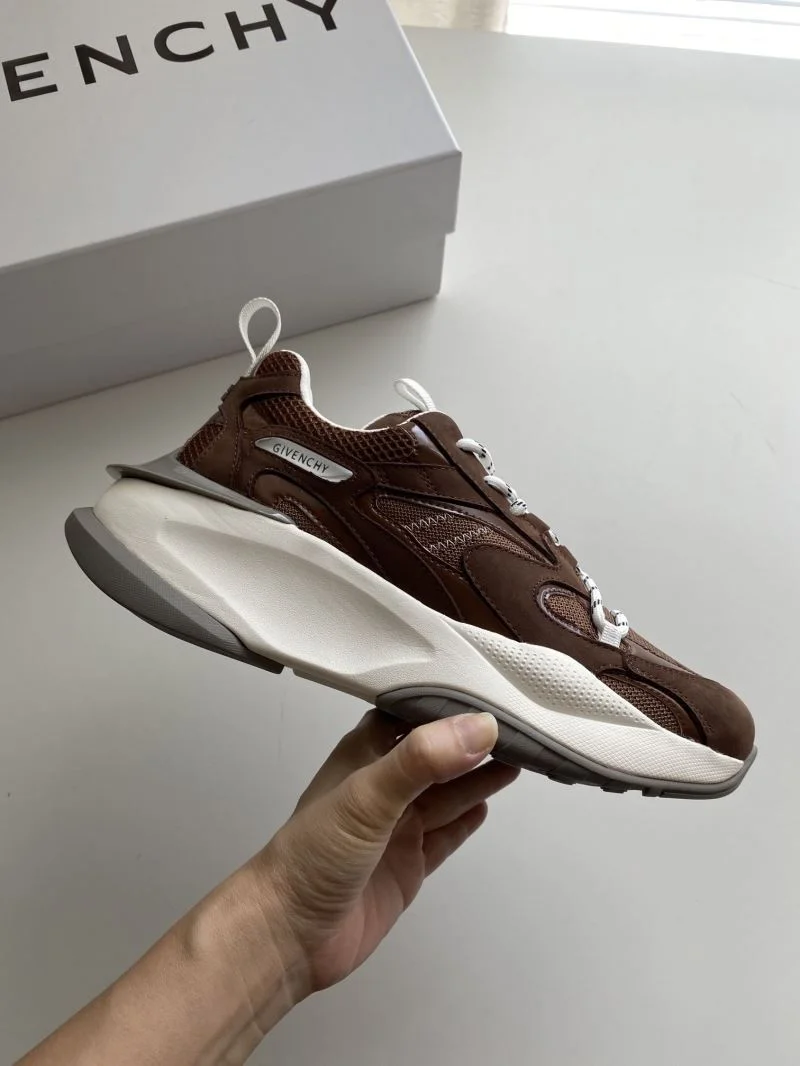 Sporty Givenchy Shoes 13982