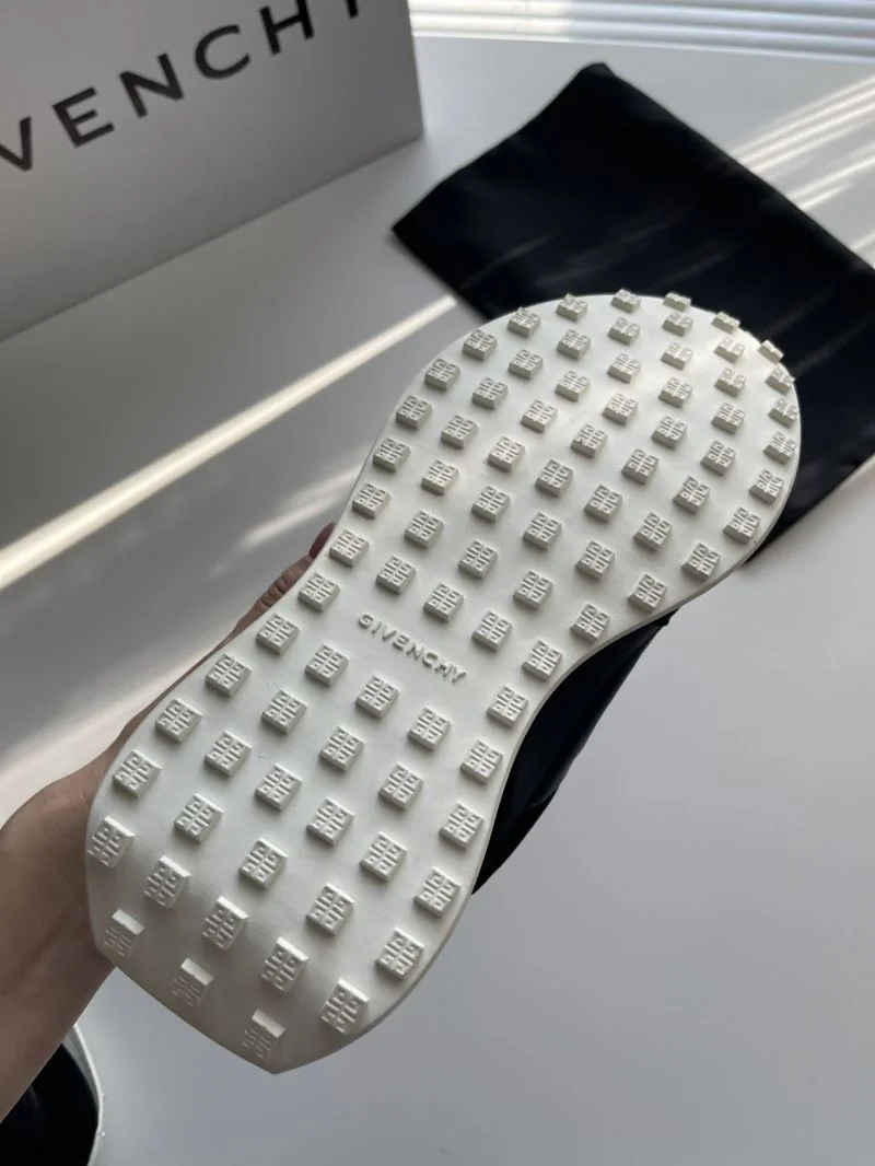 MoistureWicking Givenchy Shoes 13971
