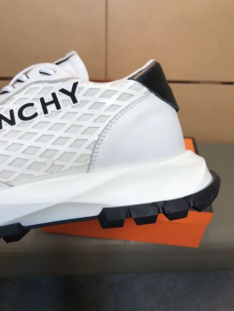 WaterResistant Givenchy Shoes 13945
