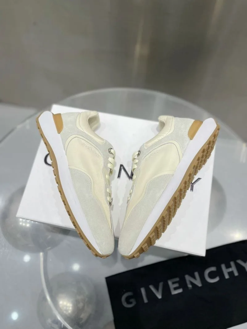 WrinkleFree Givenchy Shoes 6437