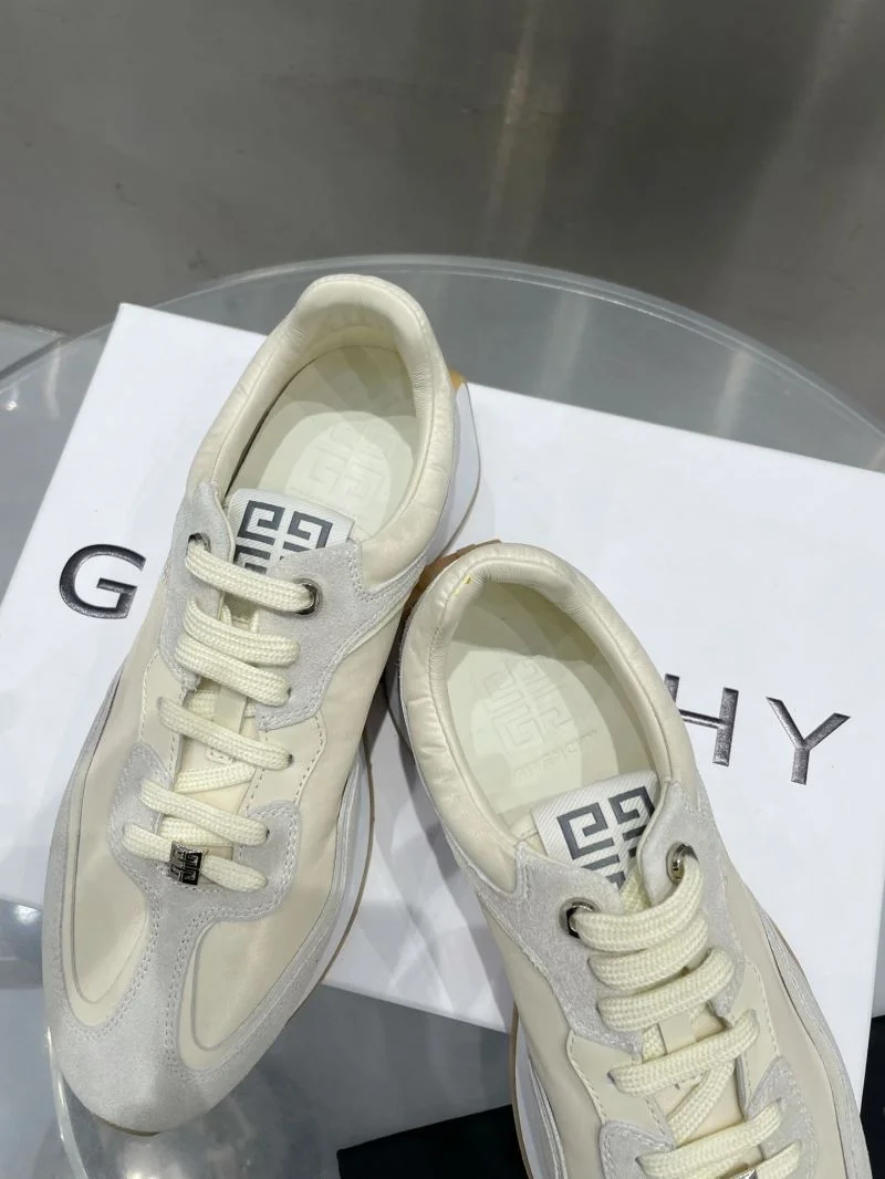 WrinkleFree Givenchy Shoes 6437