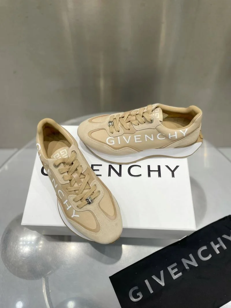 Fashionable Givenchy Shoes 6411