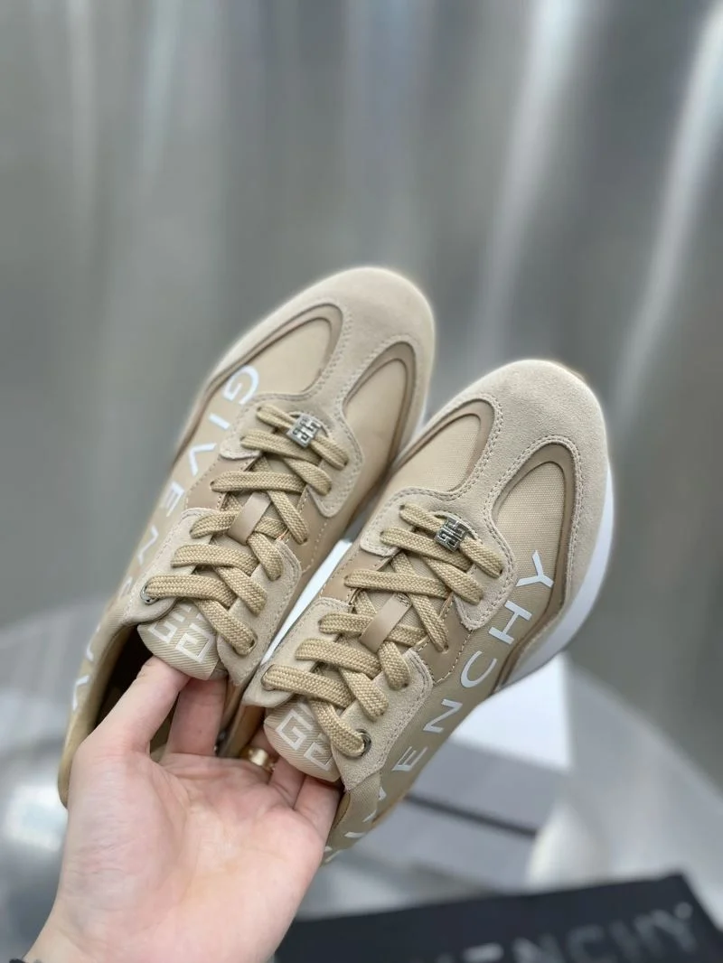 Fashionable Givenchy Shoes 6411