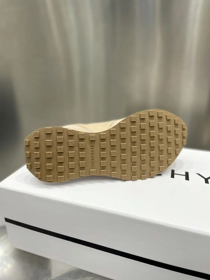 Fashionable Givenchy Shoes 6411