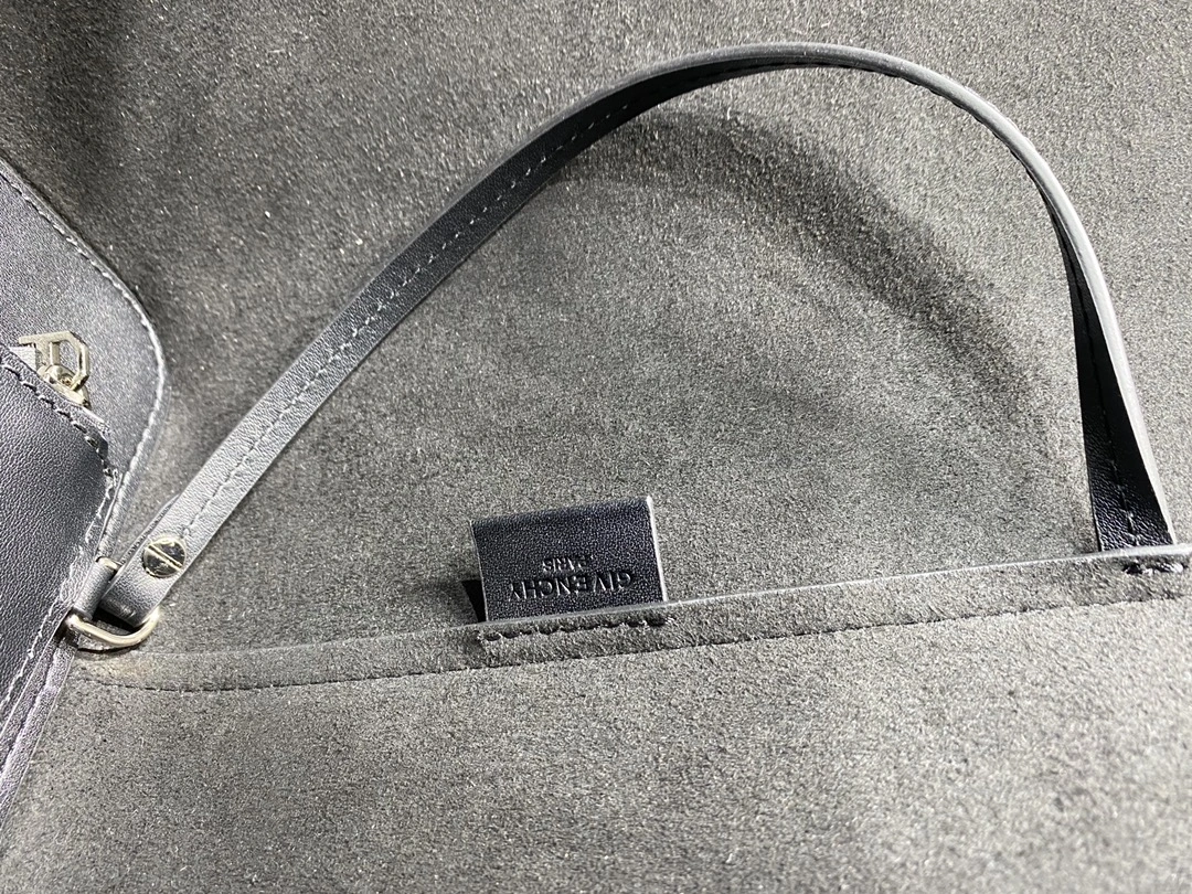 Givenchy Shopping Bags Timeless 71696