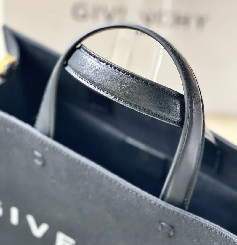 Givenchy Shopping Bags OdorResistant 44892