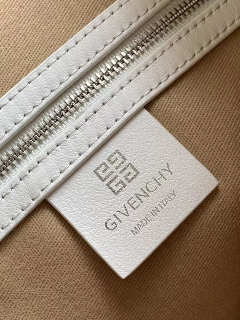Compact Givenchy Shopping Bags 44889