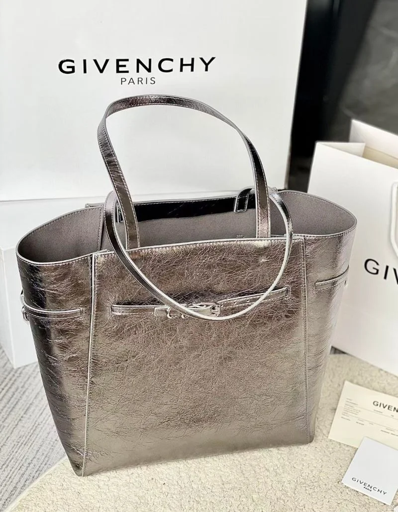 Sporty Givenchy Shopping Bags 44886