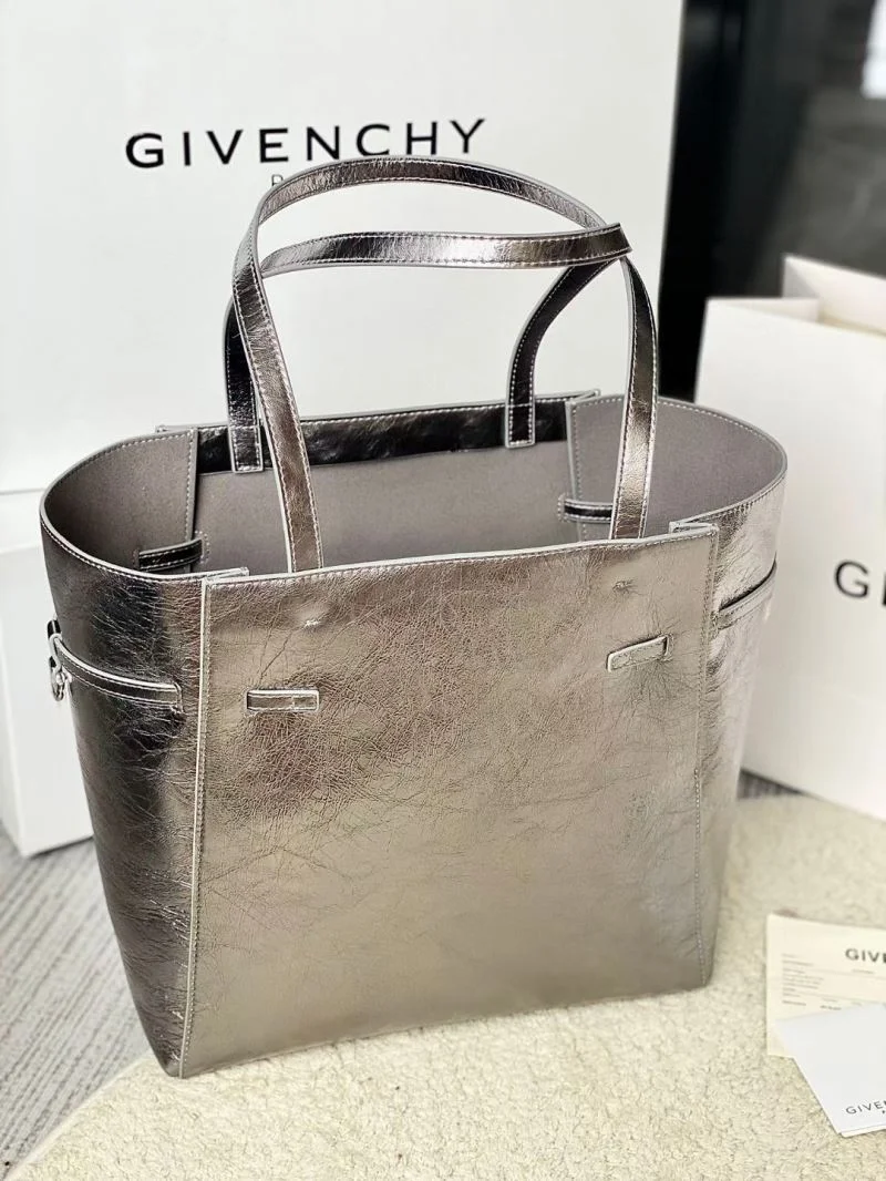 Sporty Givenchy Shopping Bags 44886
