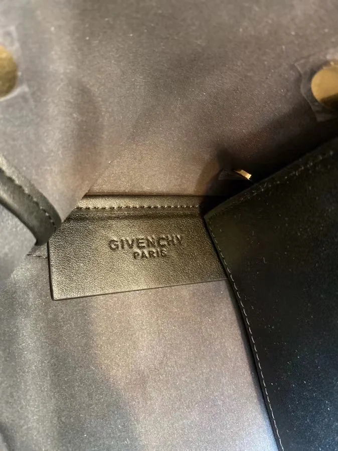 Classic Givenchy Shopping Bags 44890