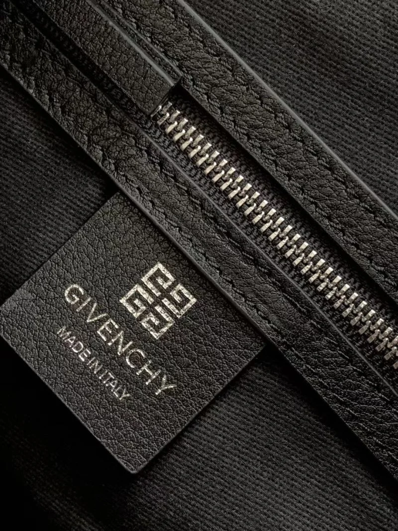 Premium Givenchy Shopping Bags 44671