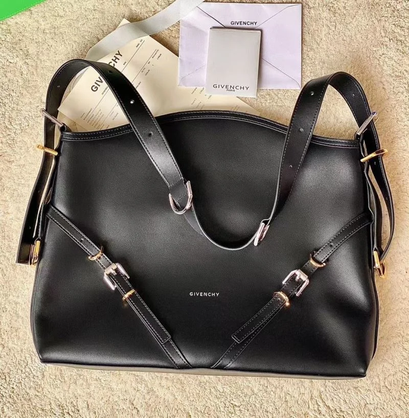 Givenchy Shopping Bags TimelessDesign 44577