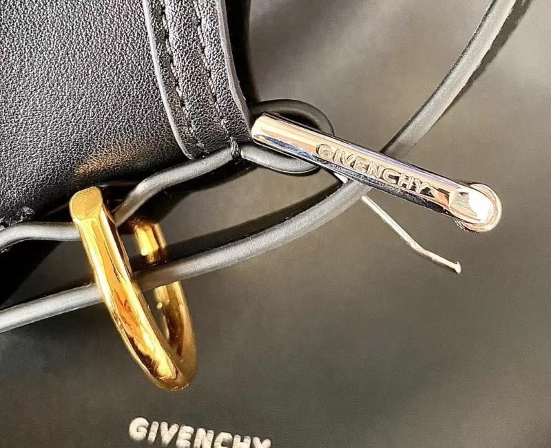 Givenchy Shopping Bags TimelessDesign 44577