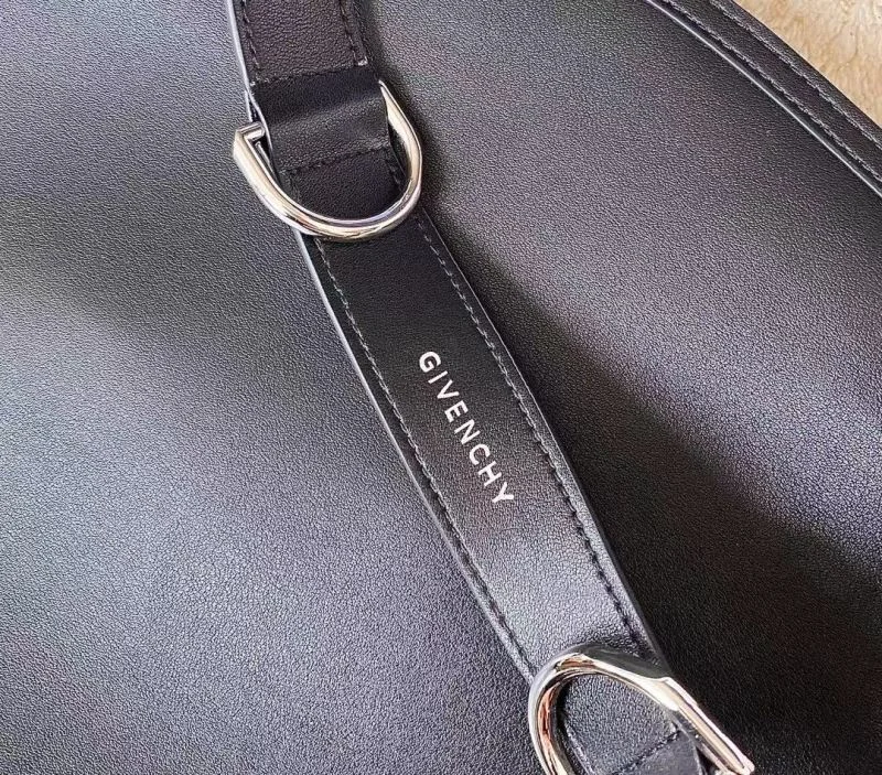 Givenchy Shopping Bags TimelessDesign 44577