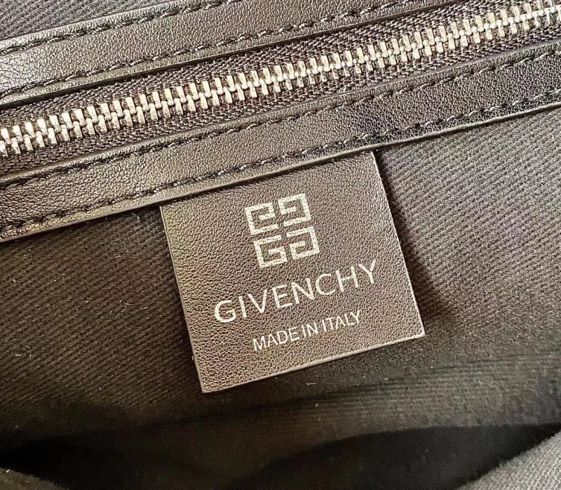 Givenchy Shopping Bags TimelessDesign 44577