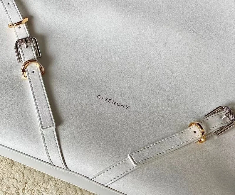Sustainable Givenchy Shopping Bags 44533