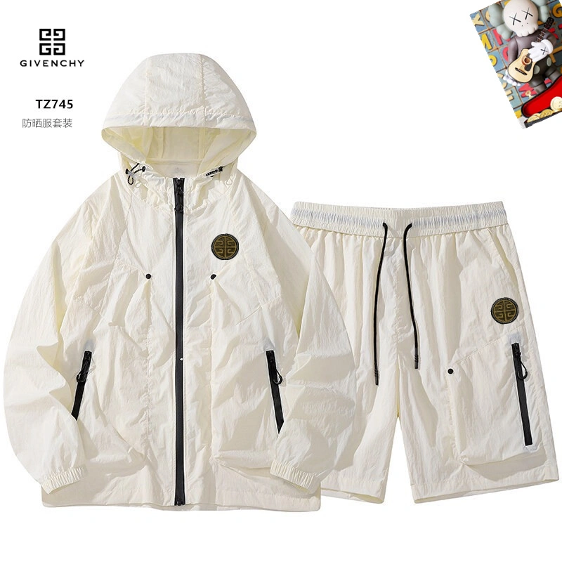 Givenchy Short Suits Cozy 123513