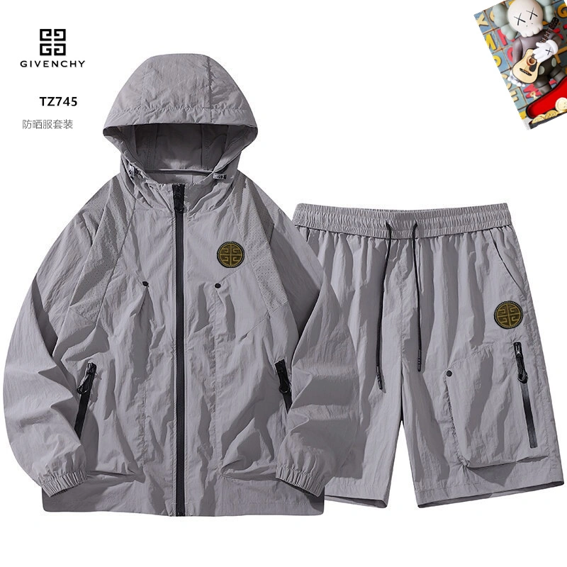 Givenchy Short Suits Cozy 123513