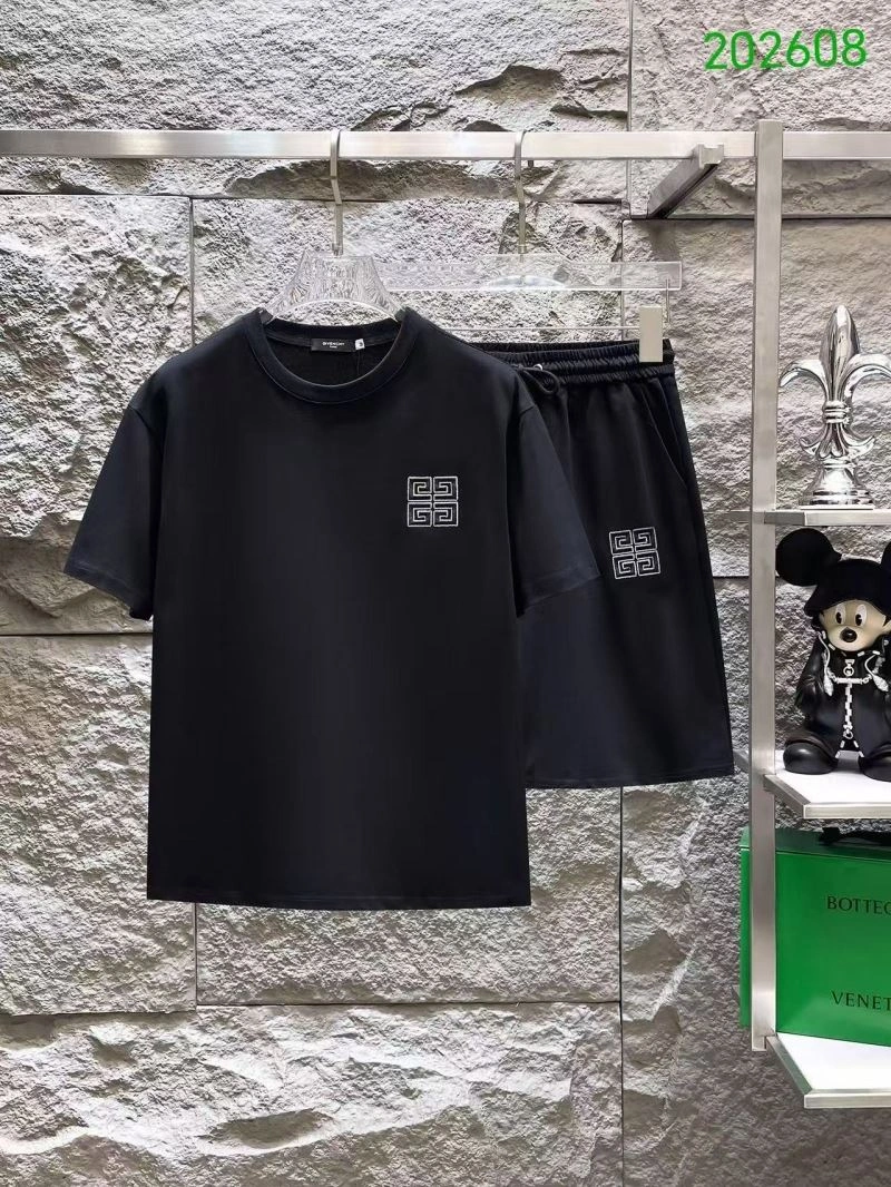 Givenchy Short Suits Affordable 123510