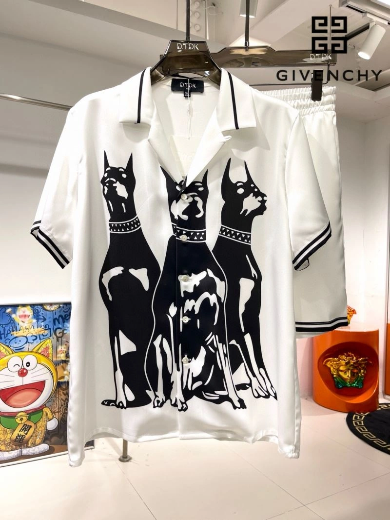 Givenchy Short Suits Trendsetting 123509