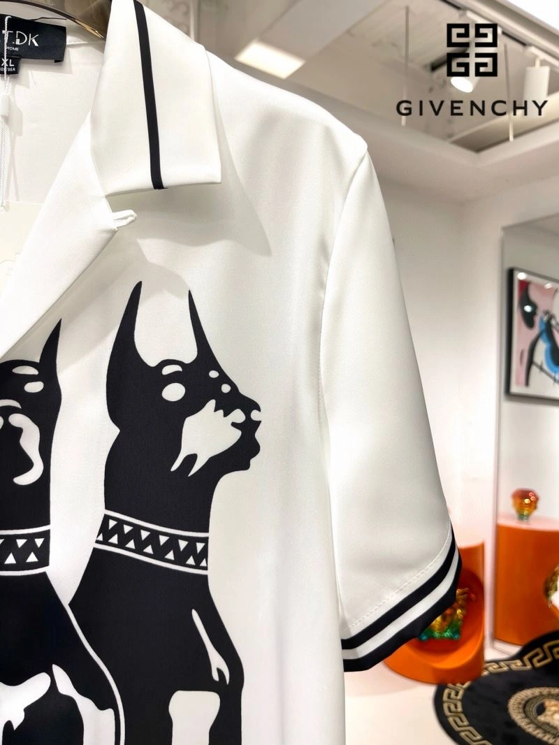 Givenchy Short Suits Trendsetting 123509