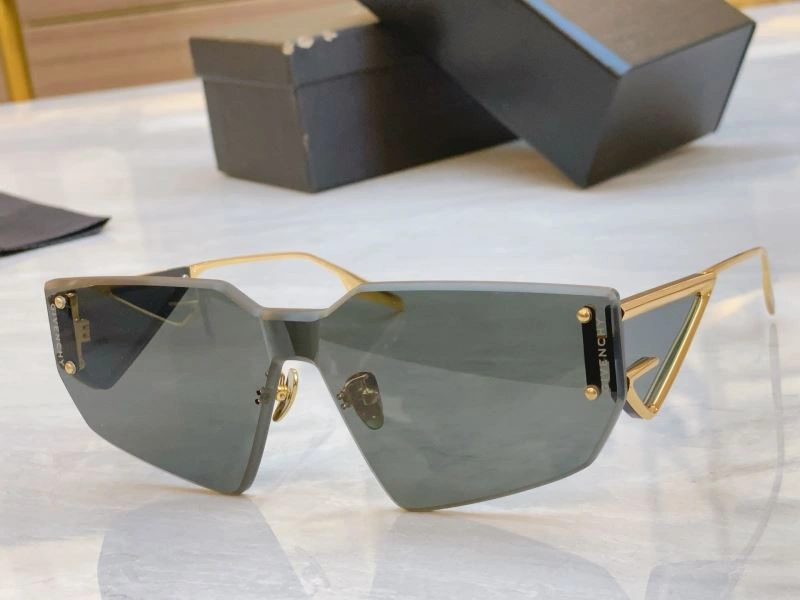 Givenchy Sunglasses WellDesigned 279413