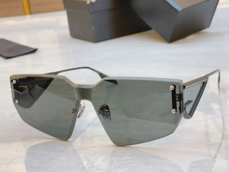 Givenchy Sunglasses WellDesigned 279413
