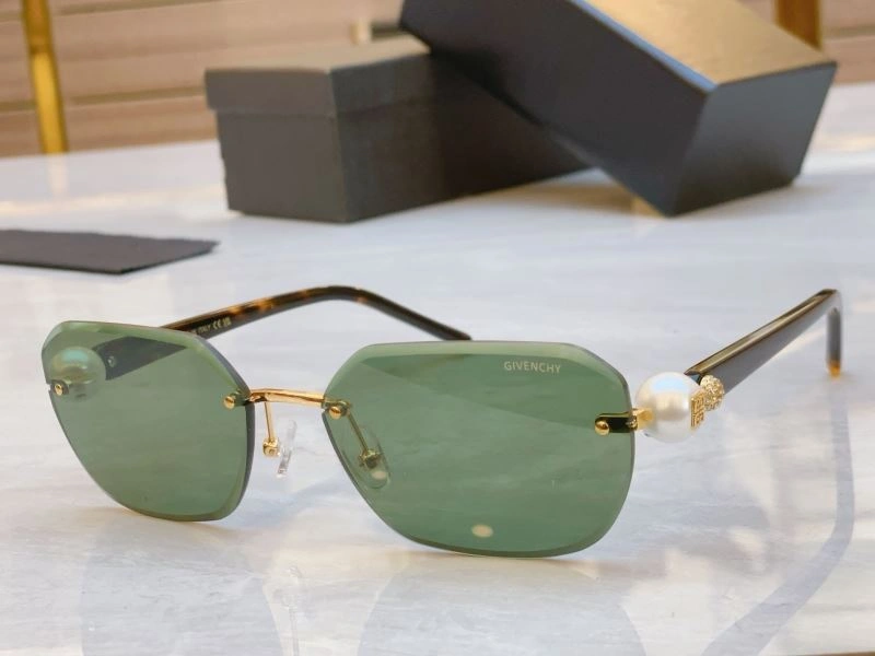 UrbanChic Givenchy Sunglasses 279429