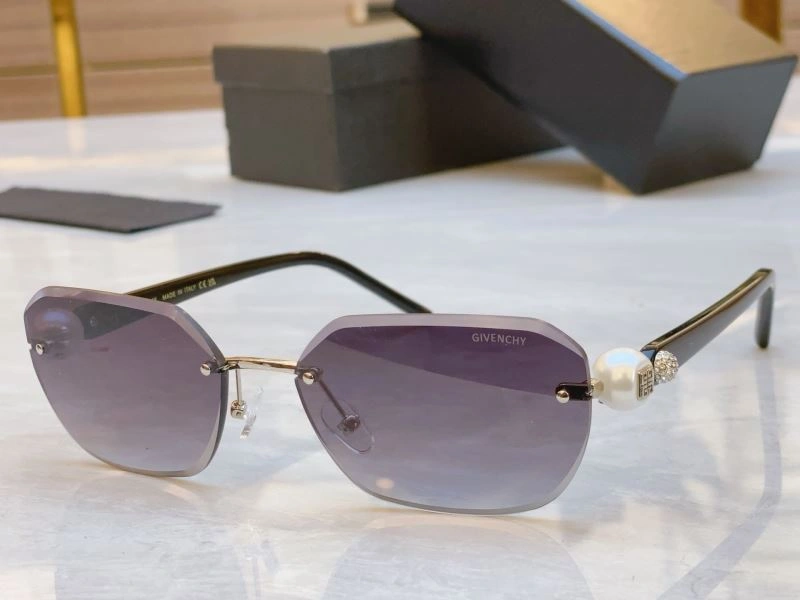 UrbanChic Givenchy Sunglasses 279429