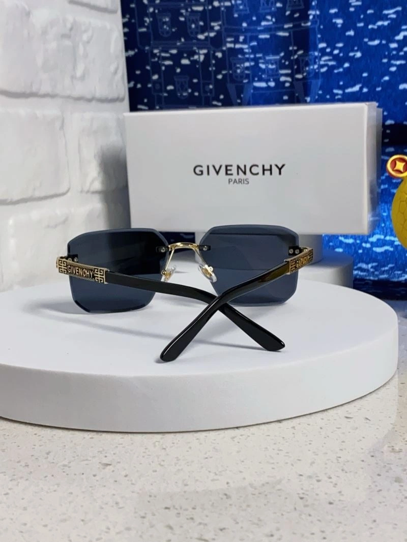 Givenchy Sunglasses WellDesigned 279423
