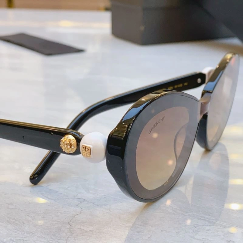 Givenchy Sunglasses AllSeason 279420
