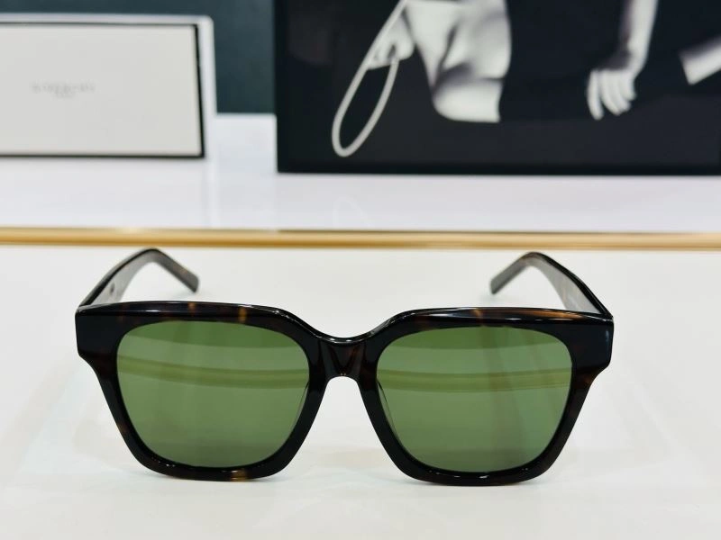 Givenchy Sunglasses Unique 279419