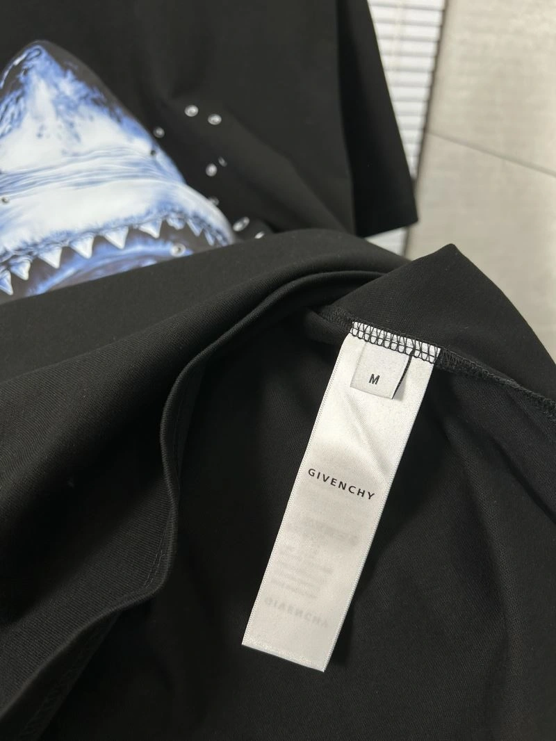 HighQuality Givenchy T-Shirts 124150