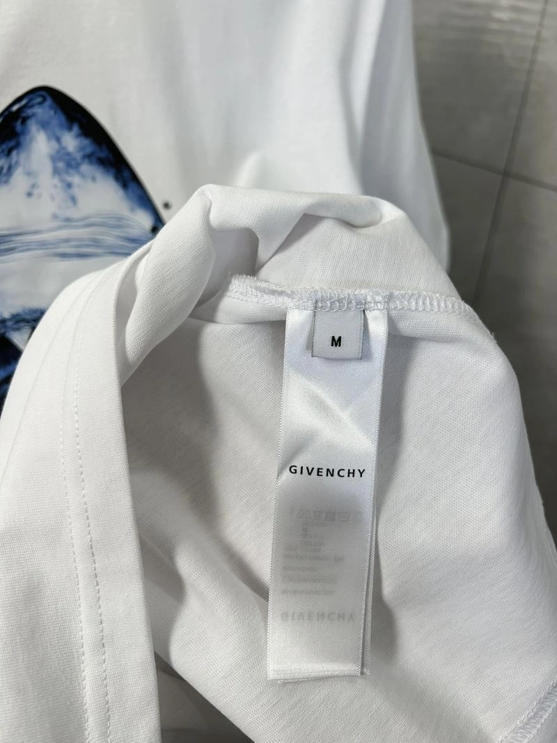 Givenchy T-Shirts Snug 124148