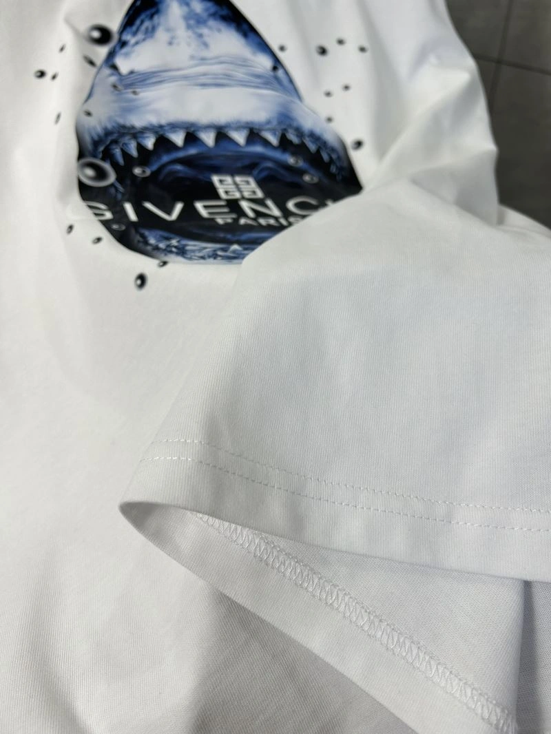 Givenchy T-Shirts Snug 124148