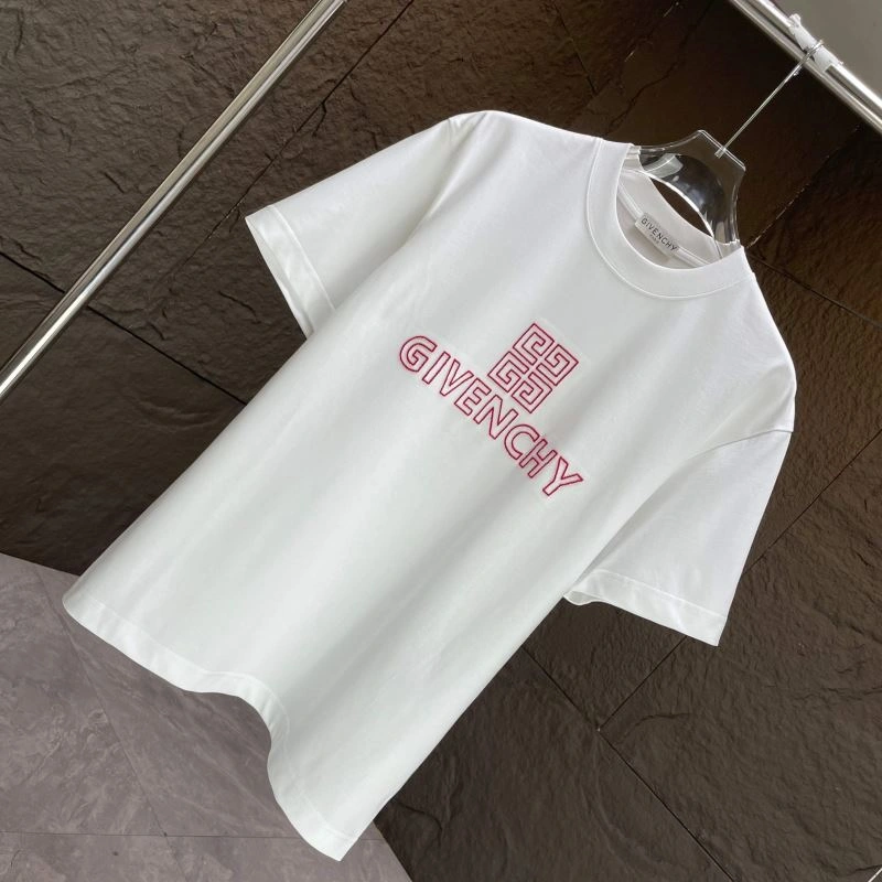 Givenchy T-Shirts Resilient 124146