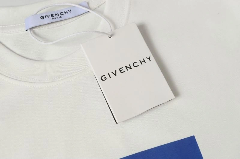 ComfortFit Givenchy T-Shirts 123541