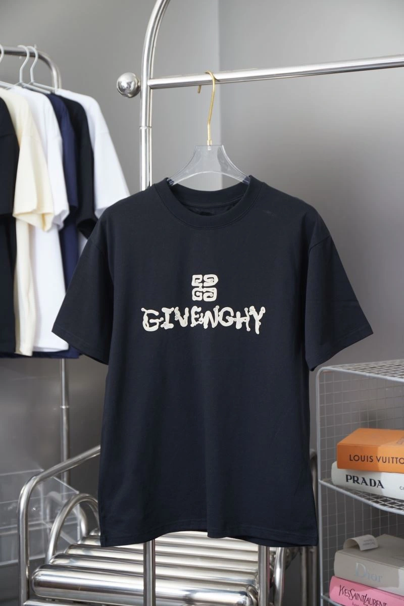 Givenchy T-Shirts TimelessDesign 124144